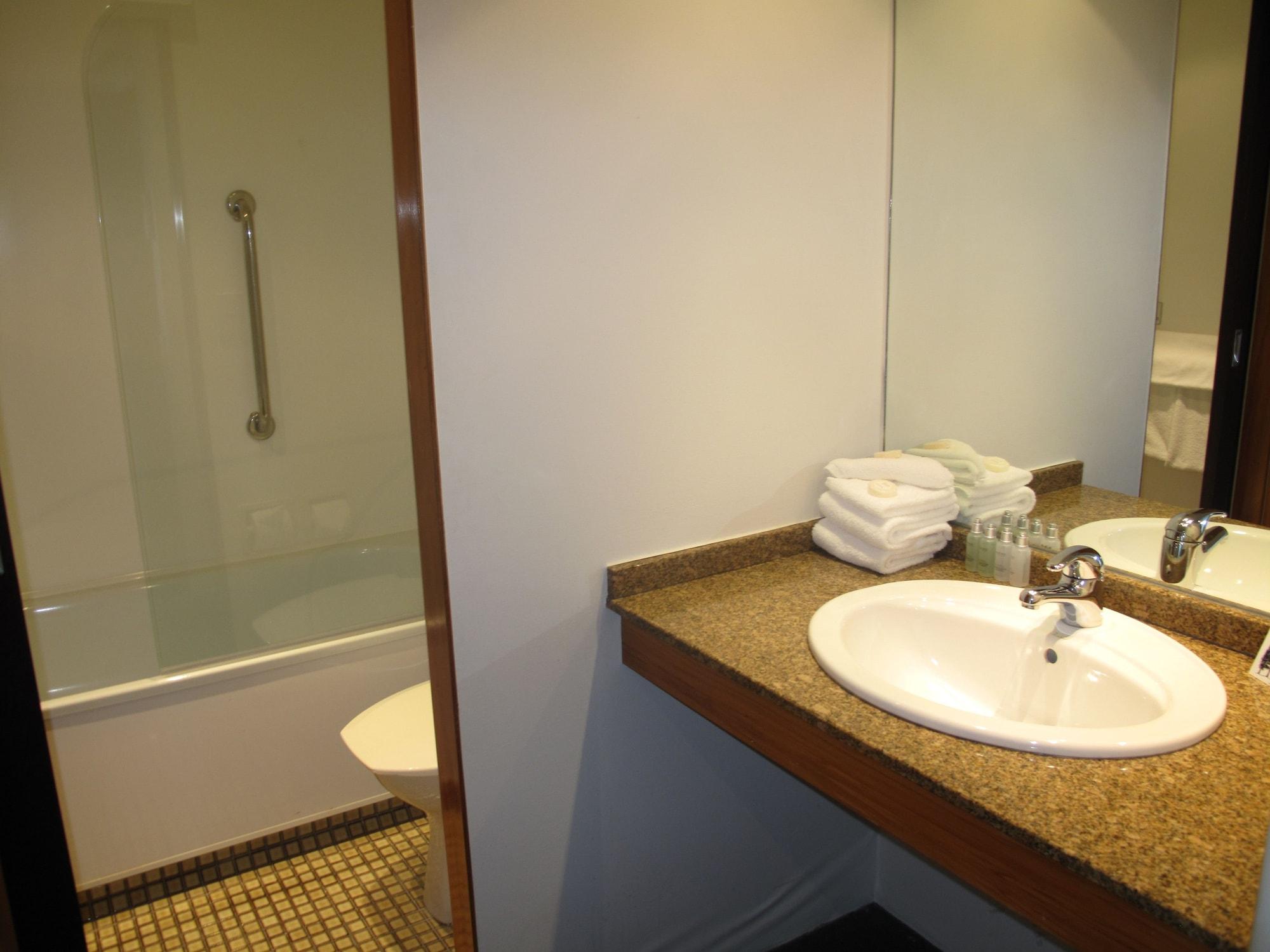 Plymouth International Hotel Ню Плимут Екстериор снимка